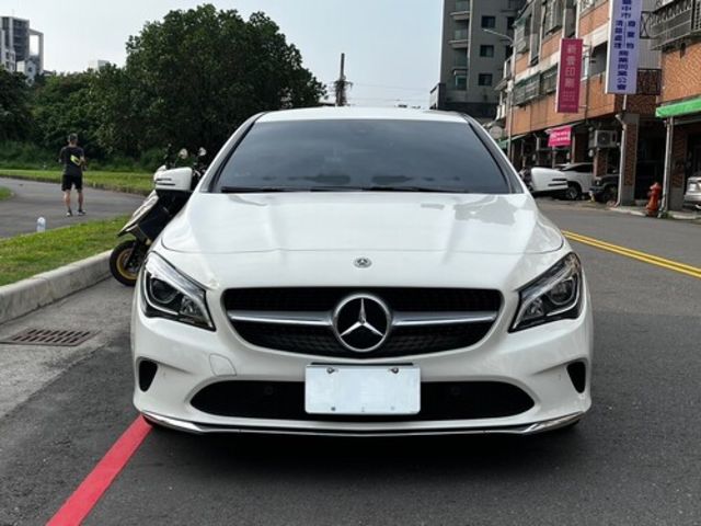 M-BENZ賓士 CLA200  第4張相片