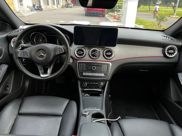 M-BENZ賓士 CLA200  第6張相片