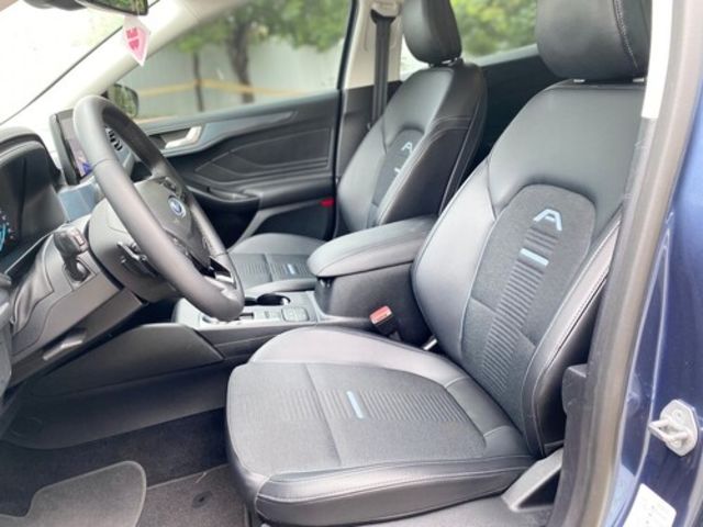 FORD福特 FOCUS ACTIVE  第9張相片