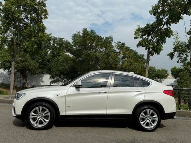 BMW寶馬 X4 XDRIVE28I  第2張相片