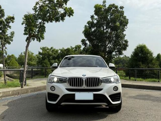 BMW寶馬 X4 XDRIVE28I  第3張相片