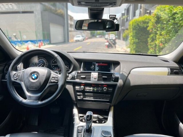 BMW寶馬 X4 XDRIVE28I  第11張相片
