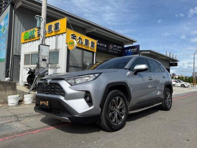 TOYOTA豐田 RAV4  第1張相片