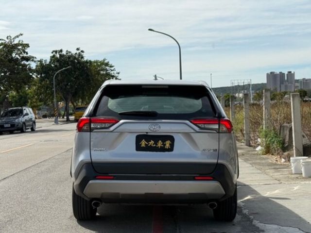 TOYOTA豐田 RAV4  第4張相片