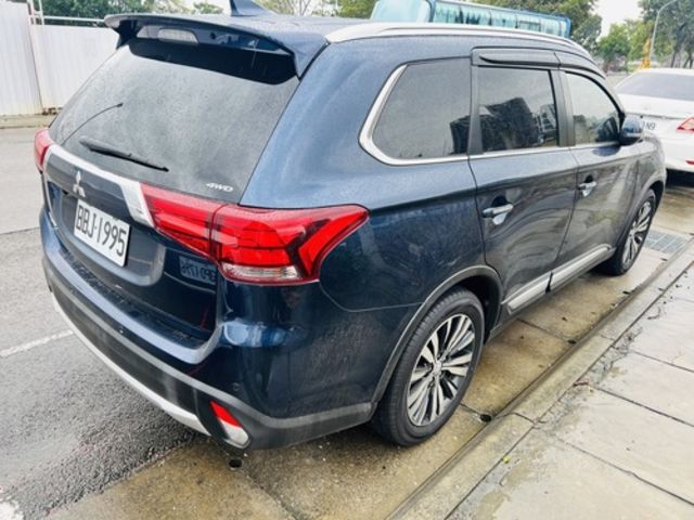 MITSUBISHI三菱 OUTLANDER  第6張相片