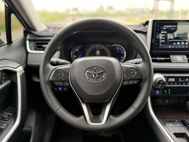 TOYOTA豐田 RAV4  第13張相片