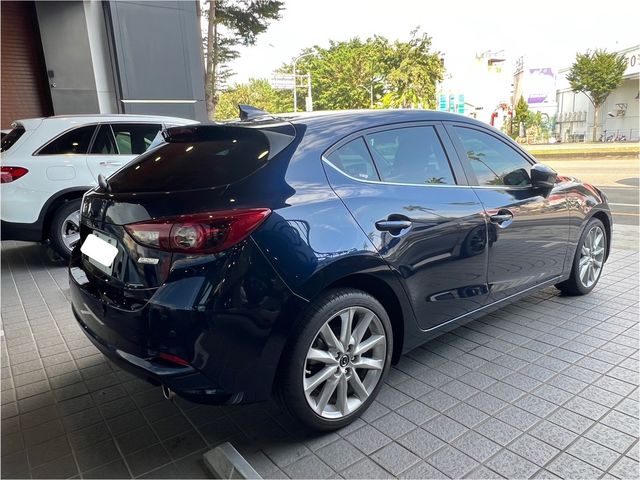 MAZDA馬自達 MAZDA 3  第4張相片