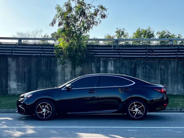 LEXUS凌志 ES200  第2張相片