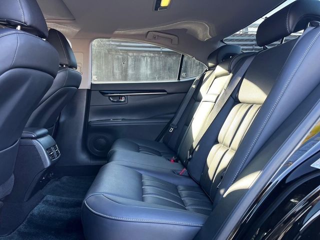 LEXUS凌志 ES200  第6張相片
