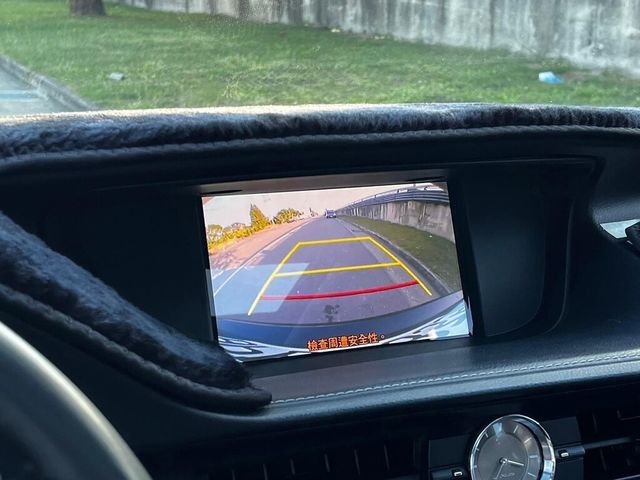 LEXUS凌志 ES200  第16張相片