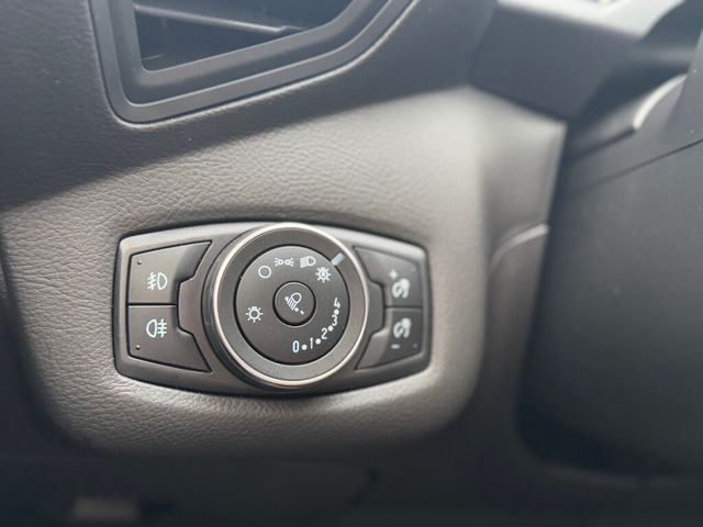 FORD福特 KUGA  第10張相片