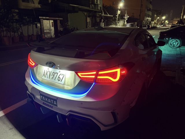 HYUNDAI現代 ELANTRA  第2張相片