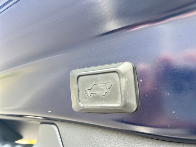 TOYOTA豐田 RAV4  第11張相片