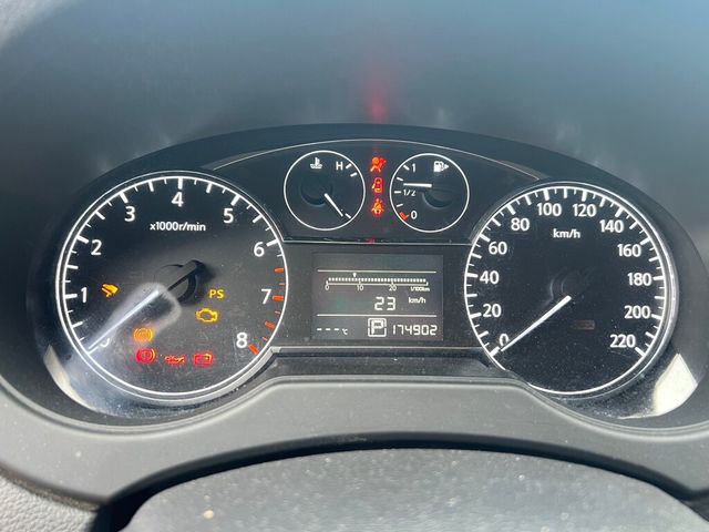 NISSAN日產 TIIDA  第5張相片