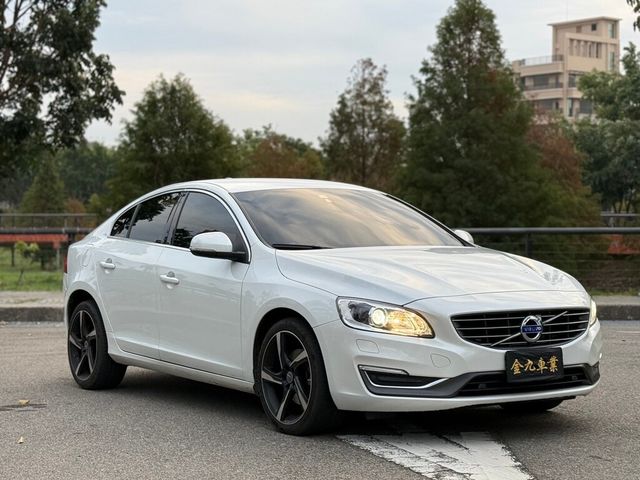 VOLVO富豪 S60  第1張相片