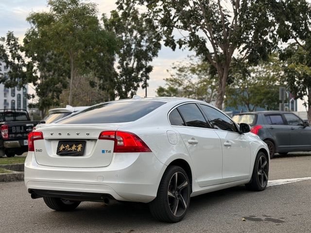 VOLVO富豪 S60  第3張相片