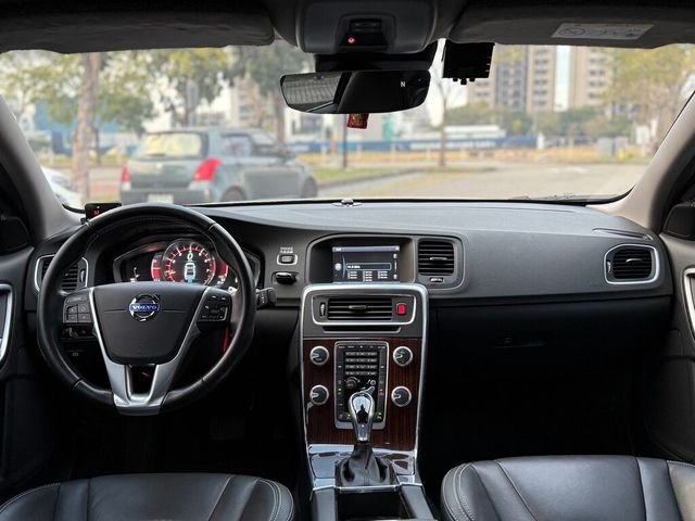 VOLVO富豪 S60  第12張相片