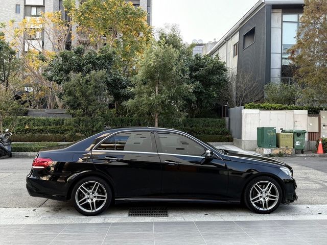 M-BENZ賓士 E200  第2張相片