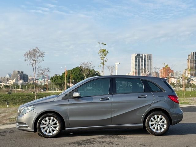 M-BENZ賓士 B180  第8張相片