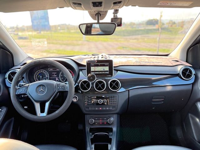 M-BENZ賓士 B180  第10張相片
