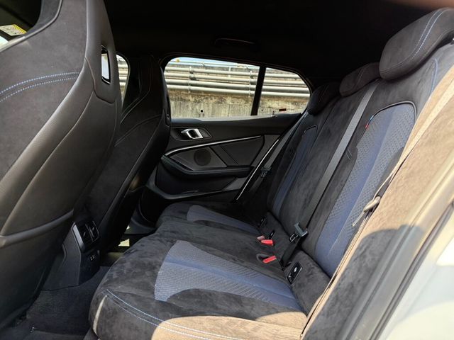BMW寶馬 118I  第12張相片