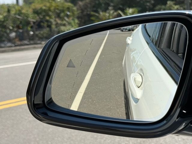 BMW寶馬 118I  第20張相片