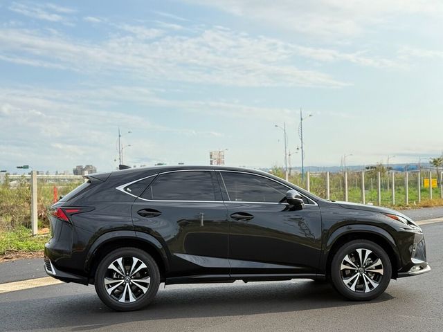 LEXUS凌志 NX200  第3張相片