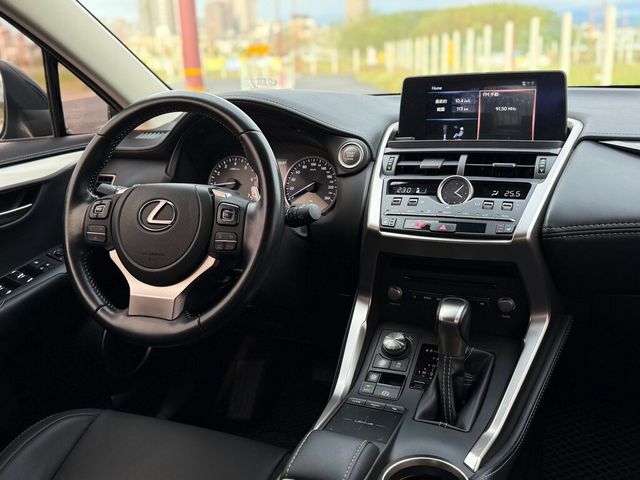 LEXUS凌志 NX200  第23張相片