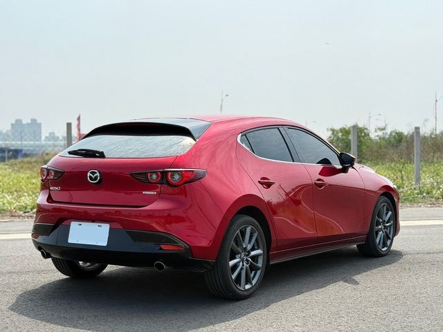 MAZDA馬自達 MAZDA 3  第9張相片