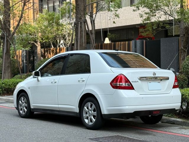 NISSAN日產 TIIDA  第7張相片