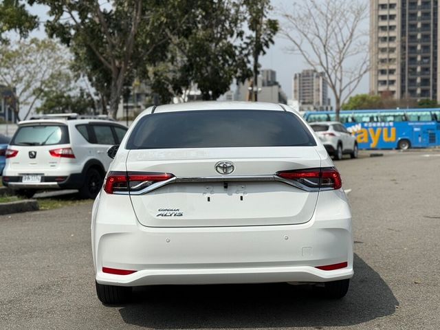 TOYOTA豐田 ALTIS  第9張相片