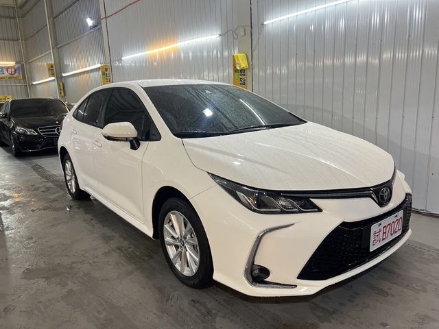 TOYOTA豐田 ALTIS  第1張相片