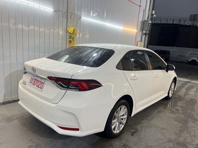 TOYOTA豐田 ALTIS  第3張相片