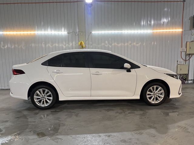 TOYOTA豐田 ALTIS  第5張相片