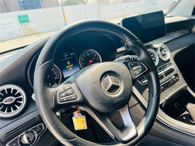M-BENZ賓士 GLC300  第7張相片