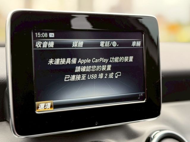 M-BENZ賓士 GLA180  第16張相片