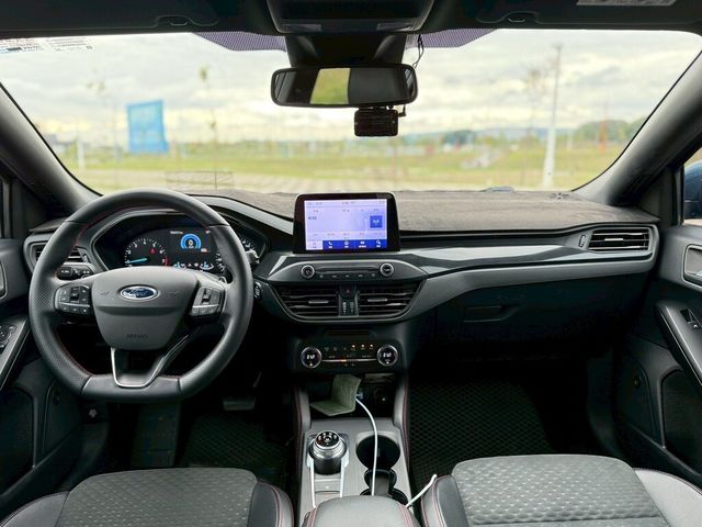 FORD福特 FOCUS  第9張相片