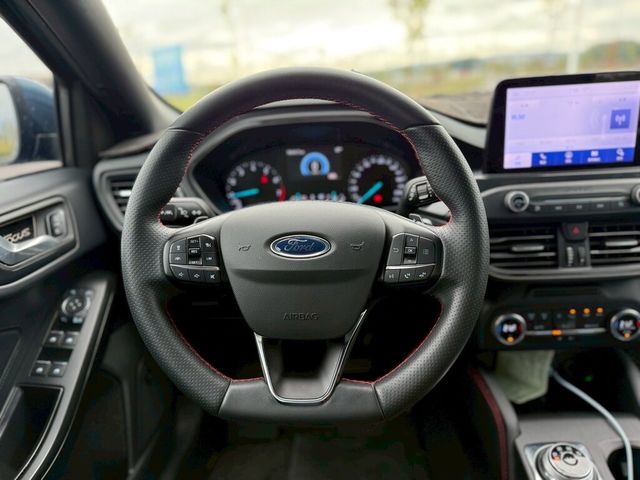 FORD福特 FOCUS  第10張相片