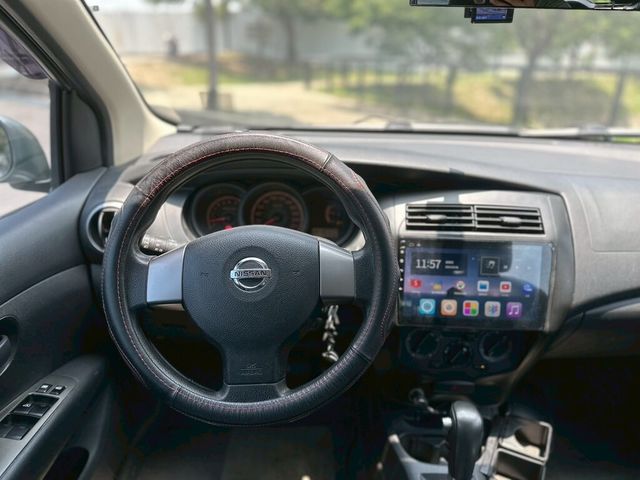 NISSAN日產 LIVINA  第8張相片