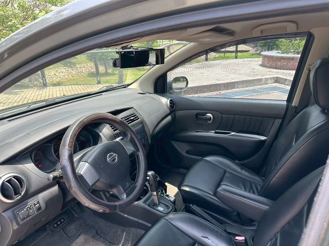 NISSAN日產 LIVINA  第9張相片