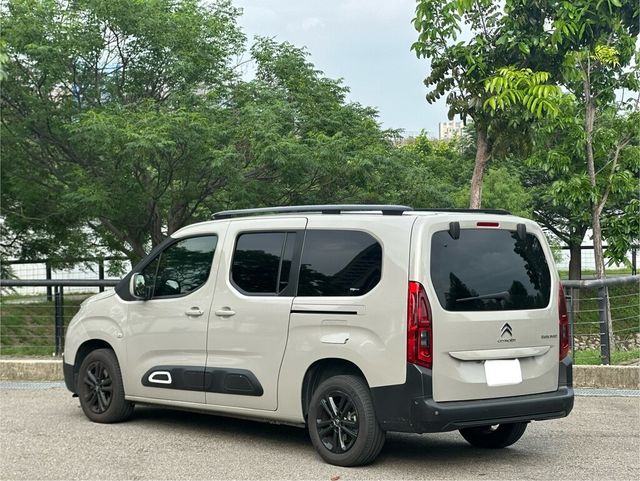 CITROEN雪鐵龍 BERLINGO  第3張相片