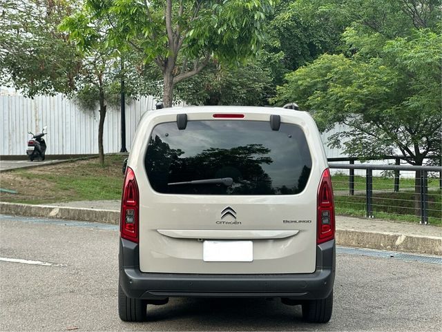 CITROEN雪鐵龍 BERLINGO  第4張相片