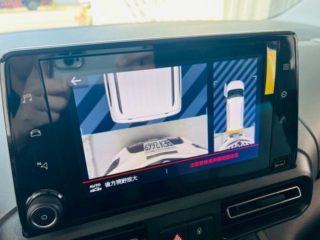 CITROEN雪鐵龍 BERLINGO  第11張相片