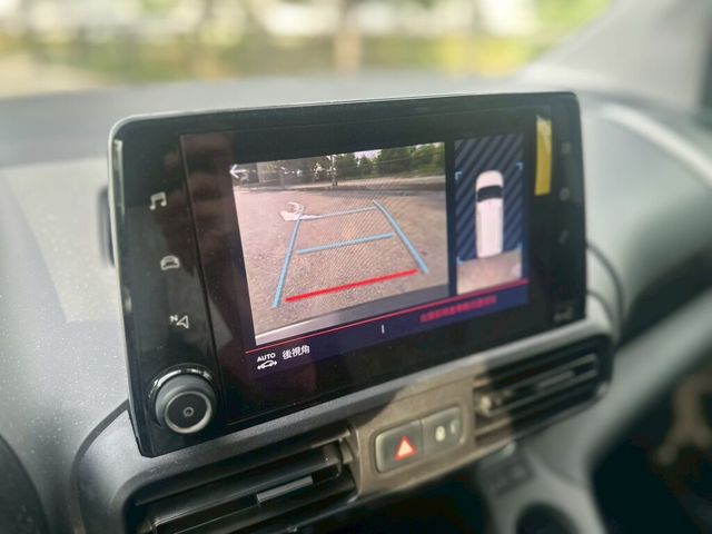 CITROEN雪鐵龍 BERLINGO  第13張相片