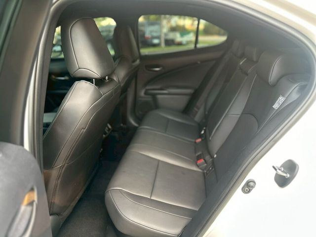 LEXUS凌志 UX250H  第12張相片
