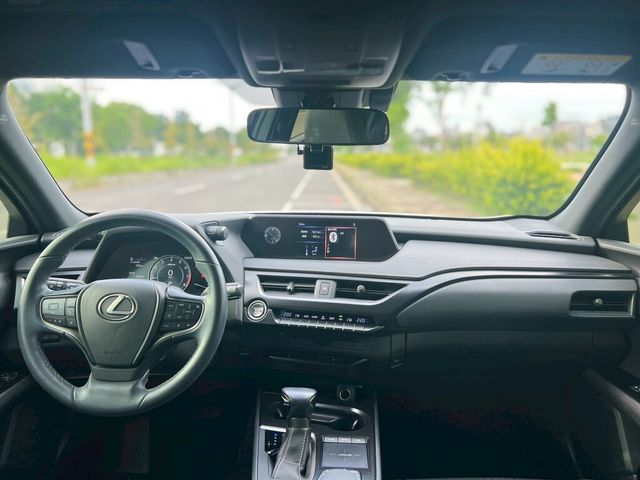 LEXUS凌志 UX200  第8張相片