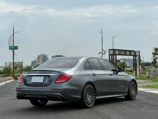 M-BENZ賓士 E300  第3張相片