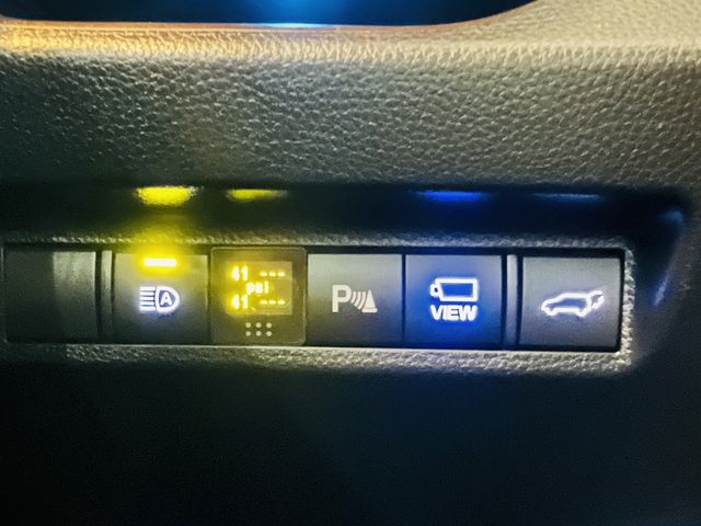 TOYOTA豐田 RAV4  第7張相片