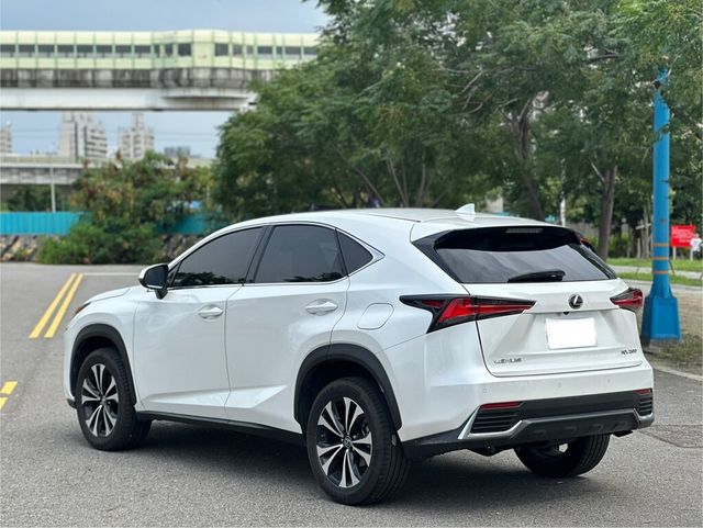 LEXUS凌志 NX200  第4張相片