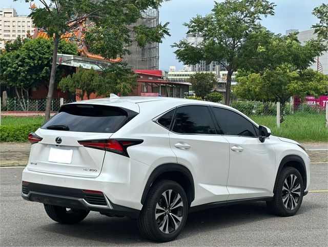 LEXUS凌志 NX200  第5張相片